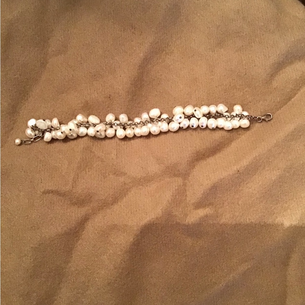Classic White Pearl Bracelet